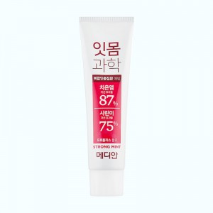 Фото Зубна паста м'ятою Amore Pacific Median Gum Science Toothpaste Strong Mint - 120 г